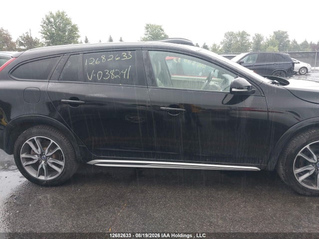 Продажа на аукционе авто 2017 Volvo V60 Cross Country, vin: YV440MWK6H1038241, номер лота: 12682633
