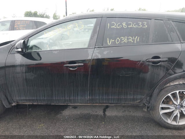 Продажа на аукционе авто 2017 Volvo V60 Cross Country, vin: YV440MWK6H1038241, номер лота: 12682633