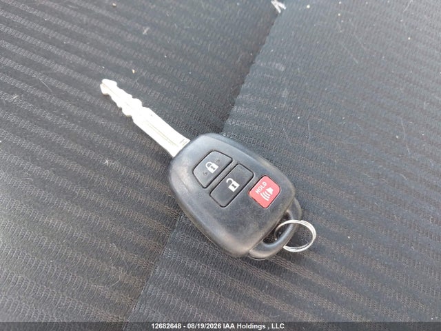 Toyota RAV4 LE 2017 2T3BFREV1HW631623 Image 11