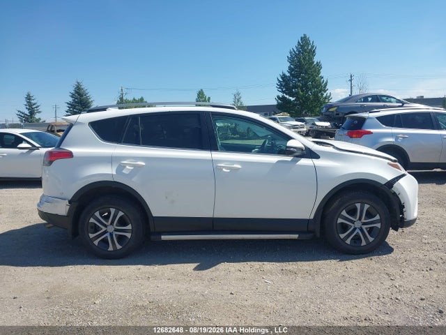 Toyota RAV4 LE 2017 2T3BFREV1HW631623 Image 14