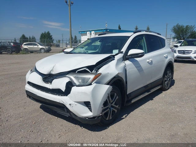 Toyota RAV4 LE 2017 2T3BFREV1HW631623 Image 2