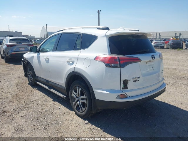 Toyota RAV4 LE 2017 2T3BFREV1HW631623 Image 3