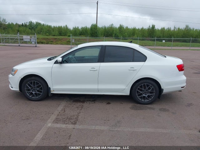 3VWB07AJ6FM425881 Volkswagen Jetta 1.8 Tsi Comfortline/1.8 Tsi Trendline+