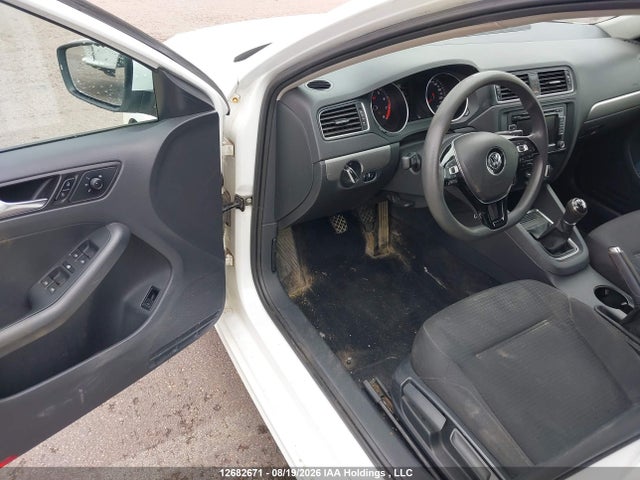 3VWB07AJ6FM425881 Volkswagen Jetta 1.8 Tsi Comfortline/1.8 Tsi Trendline+