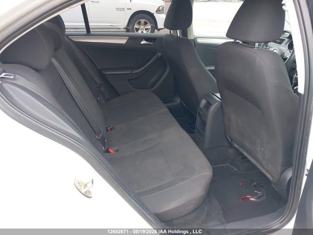3VWB07AJ6FM425881 Volkswagen Jetta 1.8 Tsi Comfortline/1.8 Tsi Trendline+