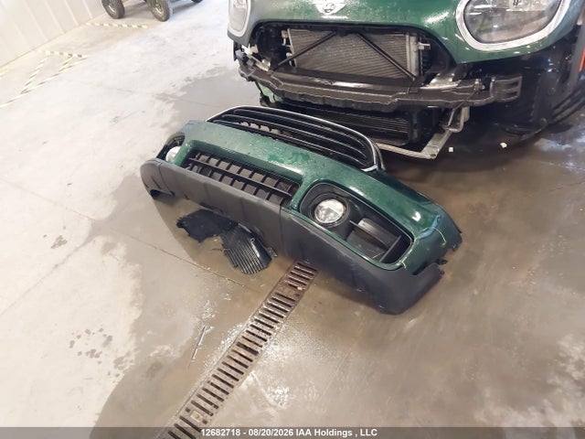 Mini Cooper Countryman All4 2017 WMZYV5C37H3E02103 Image 12