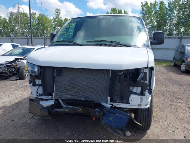 Chevrolet Express G2500 2026 1GCWGAFP7T1244405 Image 13