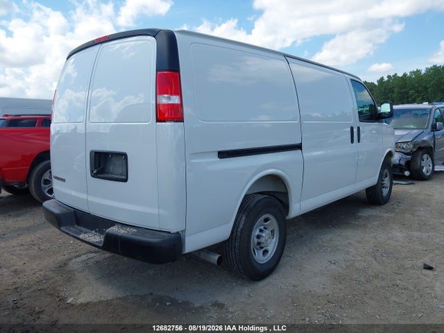 Chevrolet Express G2500 2026 1GCWGAFP7T1244405 Image 4
