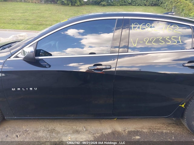 1G1ZD5ST2PF223351 Chevrolet MALIBU 1LT