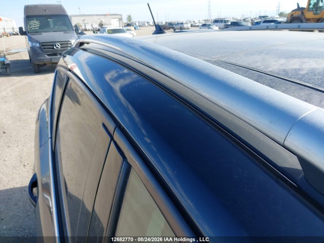 12682770 :رقم المزاد ، 1FMCU9J98JUA45471 vin ، 2018 Ford Escape Titanium مزاد بيع