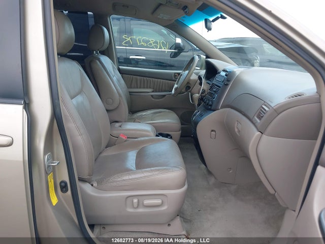 2006 Toyota Sienna Ce 7 Passenger/ce 8 Passenger/le 7 Passenger/le 8 Passenger მანქანა იყიდება აუქციონზე, vin: 5TDZA23C16S551663, აუქციონის ნომერი: 12682773