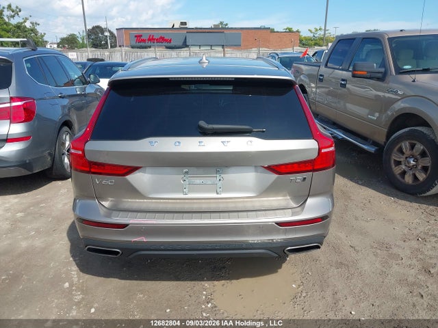 Aukcja sprzedaży 2019 Volvo V60 Cross Country T5 Momentum, vin: YV4102WK8K1003151, numer aukcji: 12682804