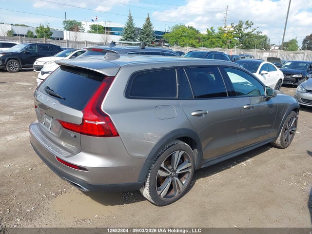 Aukcja sprzedaży 2019 Volvo V60 Cross Country T5 Momentum, vin: YV4102WK8K1003151, numer aukcji: 12682804