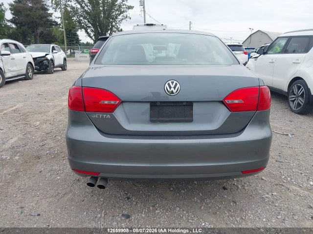 2013 Volkswagen Jetta 2.0l Trendline/2.0l Trendline+ მანქანა იყიდება აუქციონზე, vin: 3VW2K7AJXDM296793, აუქციონის ნომერი: 12659908