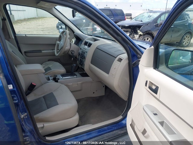 2008 Ford Escape Xlt მანქანა იყიდება აუქციონზე, vin: 1FMCU93168KE67090, აუქციონის ნომერი: 12677287