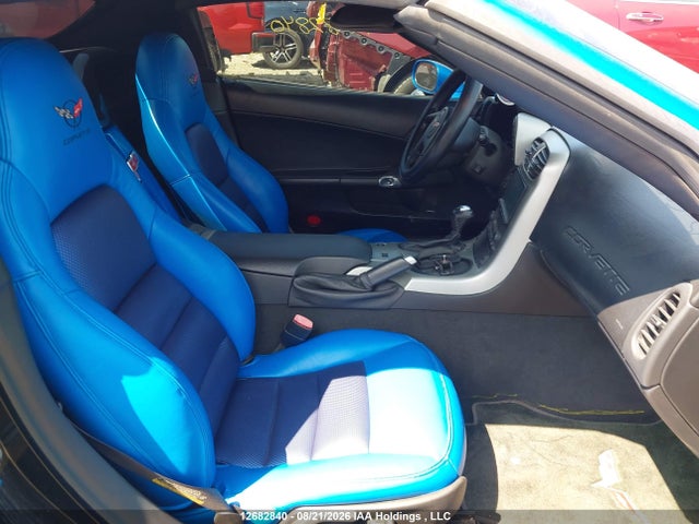 12682840 :رقم المزاد ، 1G1YY34UX55123897 vin ، 2005 Chevrolet Corvette مزاد بيع