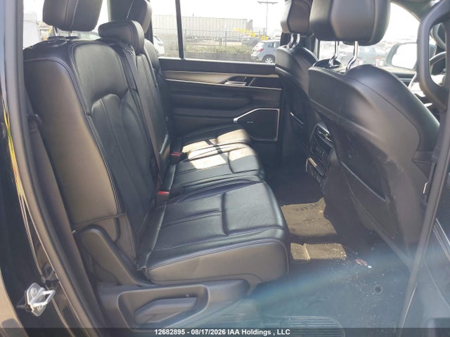 Продажа на аукционе авто 2024 Jeep Wagoneer Series Ii, vin: 1C4SJVBPXRS113307, номер лота: 12682895