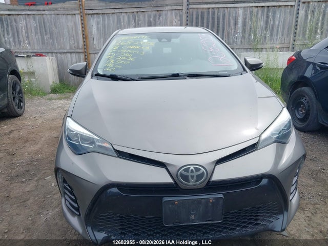 2T1BURHE2JC040993 Toyota COROLLA SE