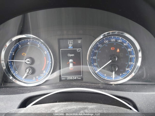 2T1BURHE2JC040993 Toyota COROLLA SE