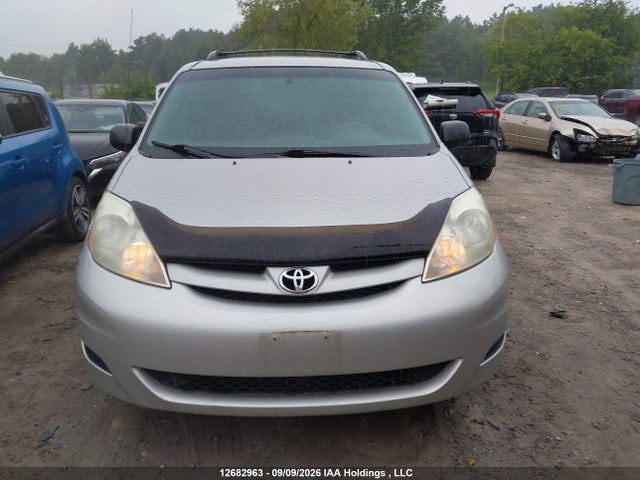 12682963 :رقم المزاد ، 5TDZK29C88S115660 vin ، 2008 Toyota Sienna مزاد بيع