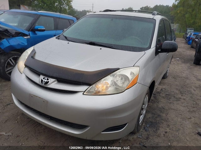 12682963 :رقم المزاد ، 5TDZK29C88S115660 vin ، 2008 Toyota Sienna مزاد بيع