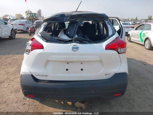 2018 Nissan Kicks S/sr/sv მანქანა იყიდება აუქციონზე, vin: 3N1CP5CU5JL522246, აუქციონის ნომერი: 12683008