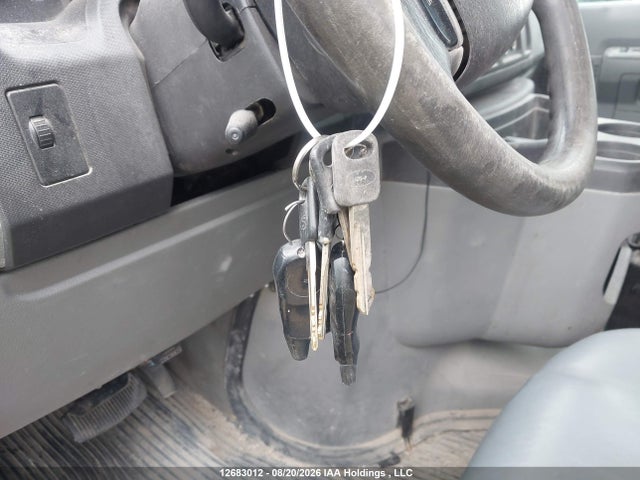 Продажа на аукционе авто 2011 Ford Econoline E350 Super Duty Wagon, vin: 1FBNE3BL5BDA53311, номер лота: 12683012