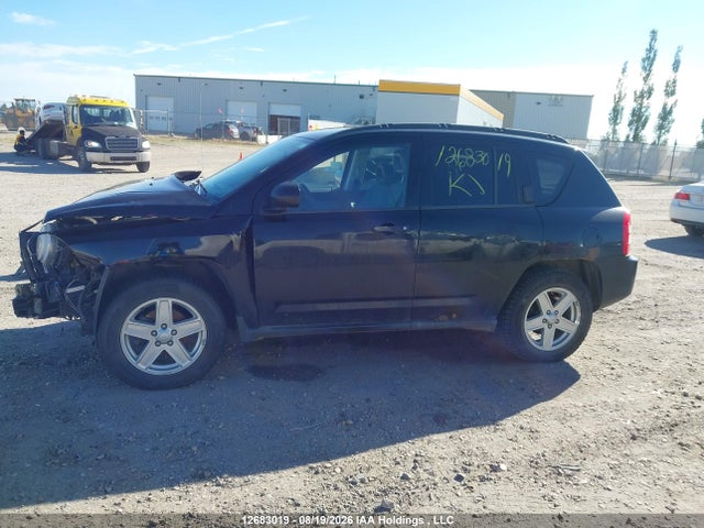 12683019 :رقم المزاد ، 1J8FT47W17D205714 vin ، 2007 Jeep Compass Sport/north مزاد بيع