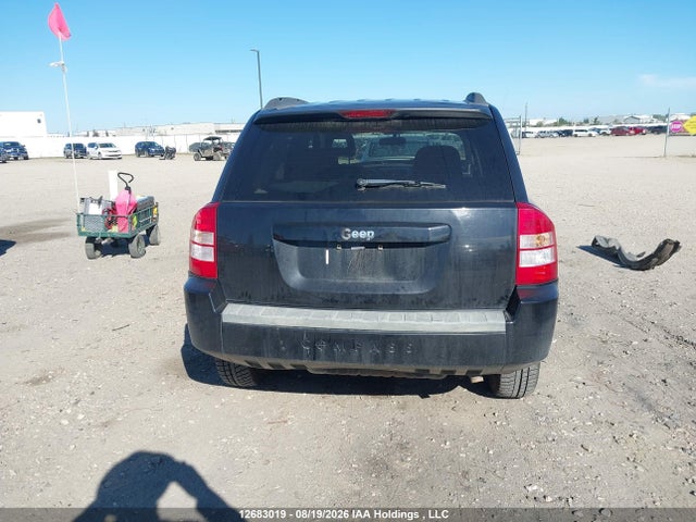 12683019 :رقم المزاد ، 1J8FT47W17D205714 vin ، 2007 Jeep Compass Sport/north مزاد بيع