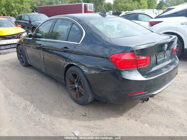 BMW 328i Xdrive 2015 WBA3B3C59FF545388 Image 3