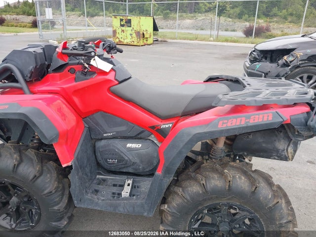 Can-Am Outlander X Mr 850 2024 3JBLWAU4XRJ001055 Image 8