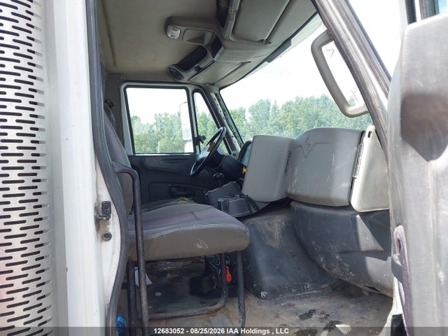International Workstar 7600 2017 3HTGSSNT6HN478484 Image 8