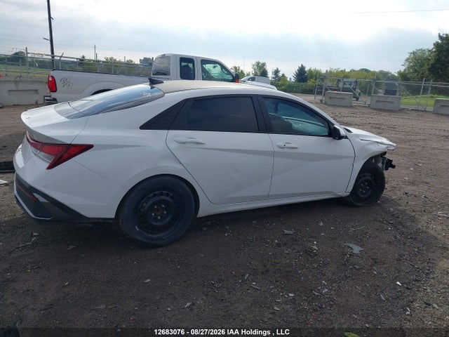 KMHLM4DG1RU670819 Hyundai Elantra