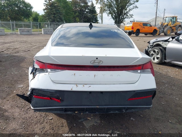 KMHLM4DG1RU670819 Hyundai Elantra
