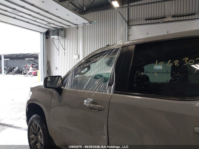 2025 Chevrolet Silverado 1500 4wd Rst მანქანა იყიდება აუქციონზე, vin: 1GCUKEE8XSZ153538, აუქციონის ნომერი: 12683079