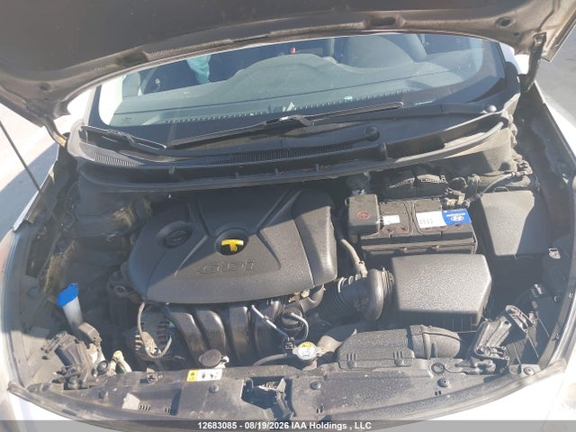 KMHD25LH3GU281879 Hyundai ELANTRA GT