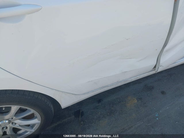 KMHD25LH3GU281879 Hyundai ELANTRA GT