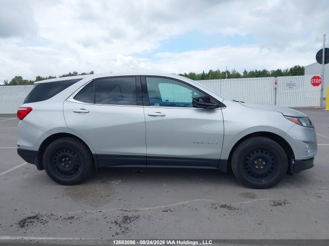 2GNAXSEV2J6182915 Chevrolet Equinox