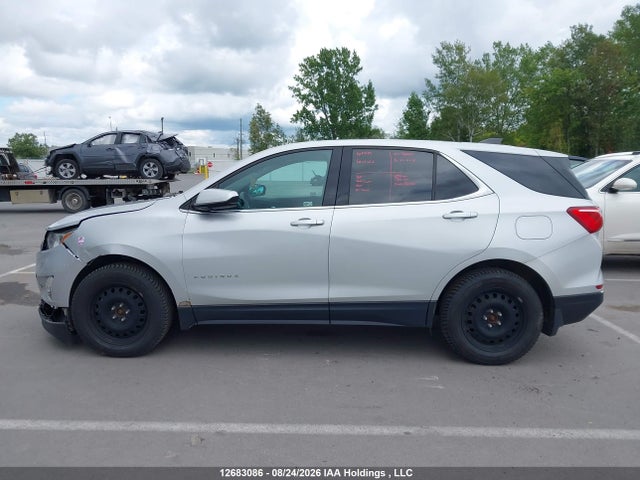 2GNAXSEV2J6182915 Chevrolet Equinox