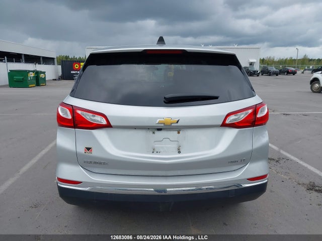 2GNAXSEV2J6182915 Chevrolet Equinox