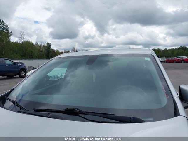 2GNAXSEV2J6182915 Chevrolet Equinox