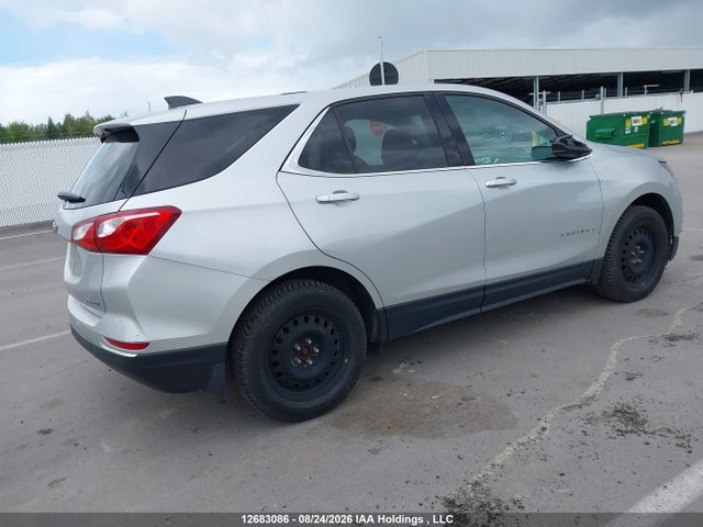 2GNAXSEV2J6182915 Chevrolet Equinox