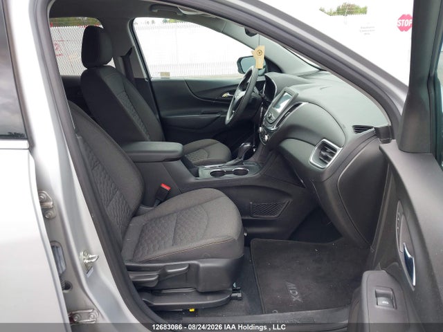 2GNAXSEV2J6182915 Chevrolet Equinox