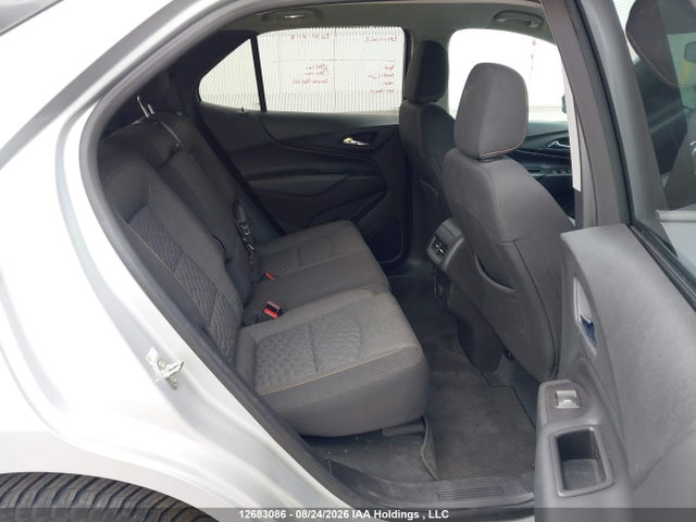 2GNAXSEV2J6182915 Chevrolet Equinox