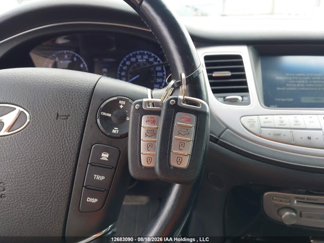 Продаж на аукціоні авто 2013 Hyundai Genesis 3.8l, vin: KMHGC4DD5DU245056, номер лоту: 12683090