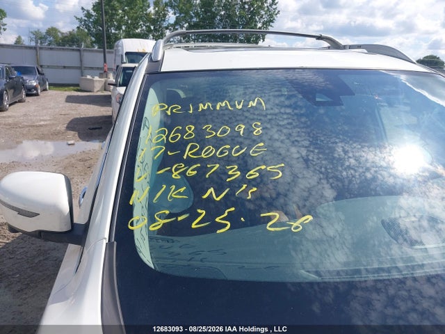 12683093 :رقم المزاد ، 5N1AT2MV7HC867365 vin ، 2017 Nissan Rogue S/sl Platinum/sv مزاد بيع