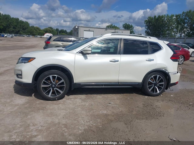 12683093 :رقم المزاد ، 5N1AT2MV7HC867365 vin ، 2017 Nissan Rogue S/sl Platinum/sv مزاد بيع
