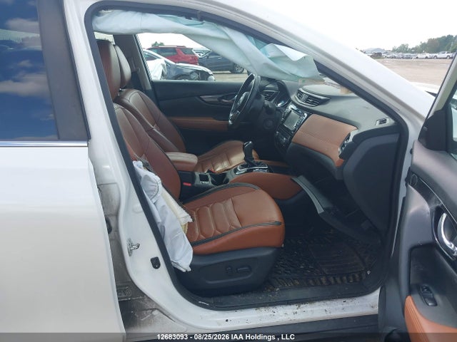 12683093 :رقم المزاد ، 5N1AT2MV7HC867365 vin ، 2017 Nissan Rogue S/sl Platinum/sv مزاد بيع