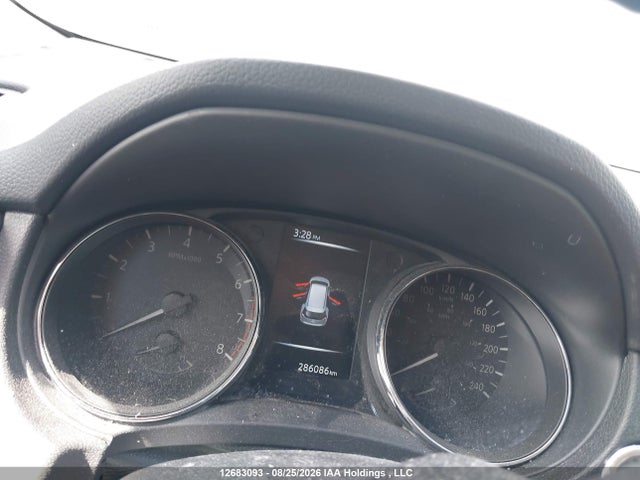 12683093 :رقم المزاد ، 5N1AT2MV7HC867365 vin ، 2017 Nissan Rogue S/sl Platinum/sv مزاد بيع