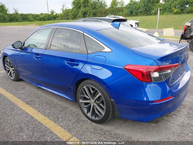 2HGFE1F92NH007897 Honda Civic Touring